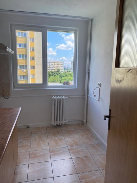 Obor, Colentina, Teiul Doamnei, Sectia 7 de Politie, semistradal