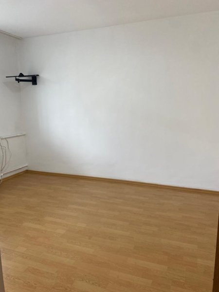 Obor, Colentina, Teiul Doamnei, Sectia 7 de Politie, semistradal